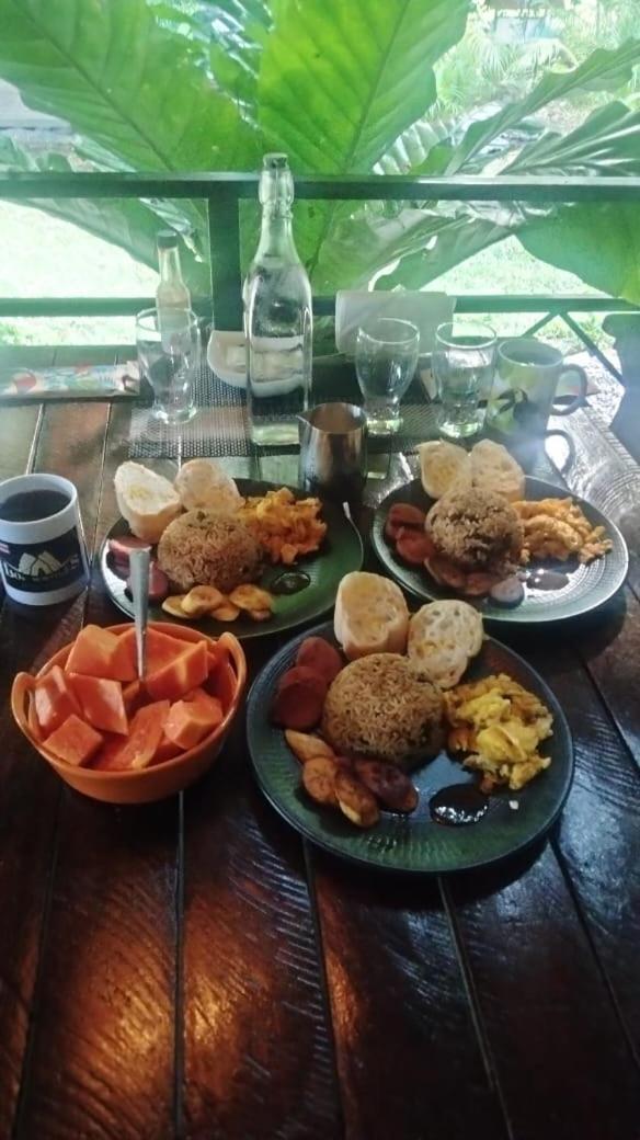Bamboo River Lodge Horquetas Bagian luar foto